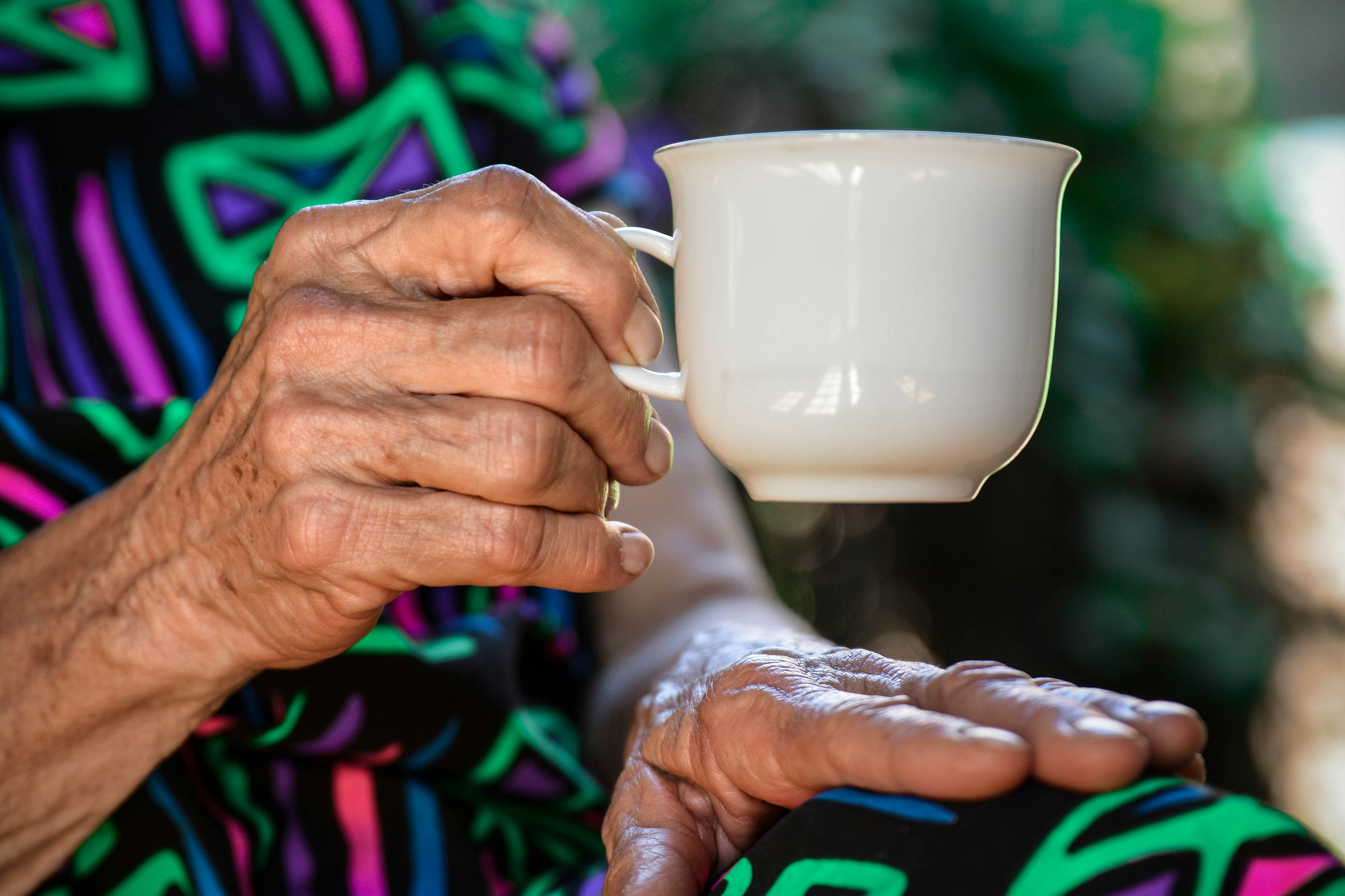 The Pros & Cons of Caring for an Elderly Parent at Home